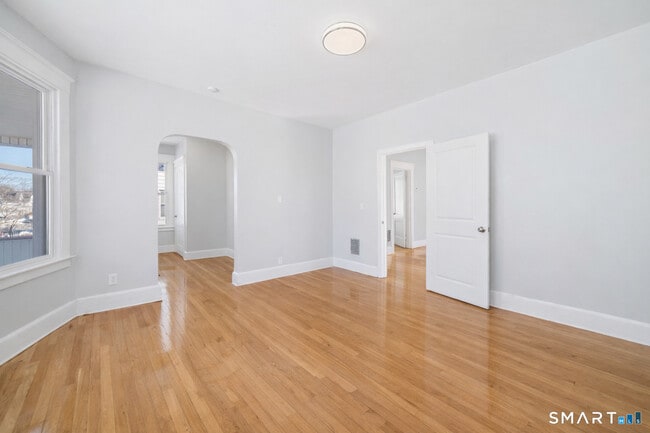 Foto del edificio - 196 Center St