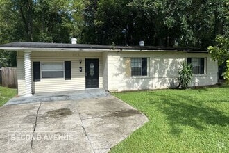 Building Photo - 2875 Stonemont St