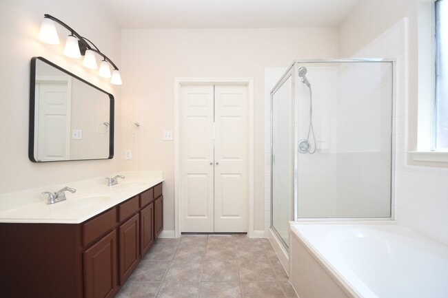 Building Photo - 13111 Rippling Creek Ln