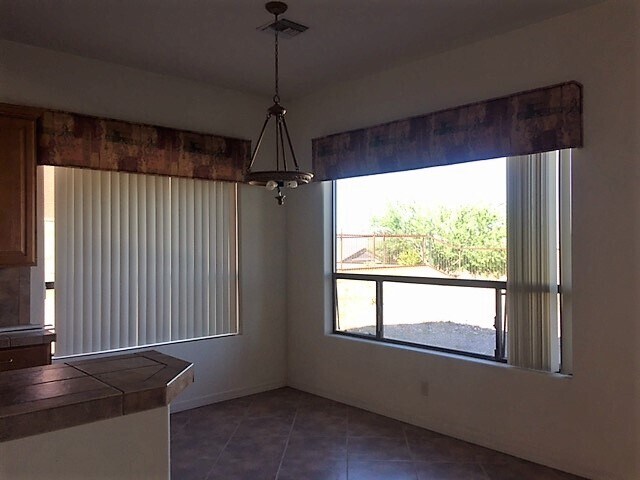 Building Photo - 913 Waterford Dr