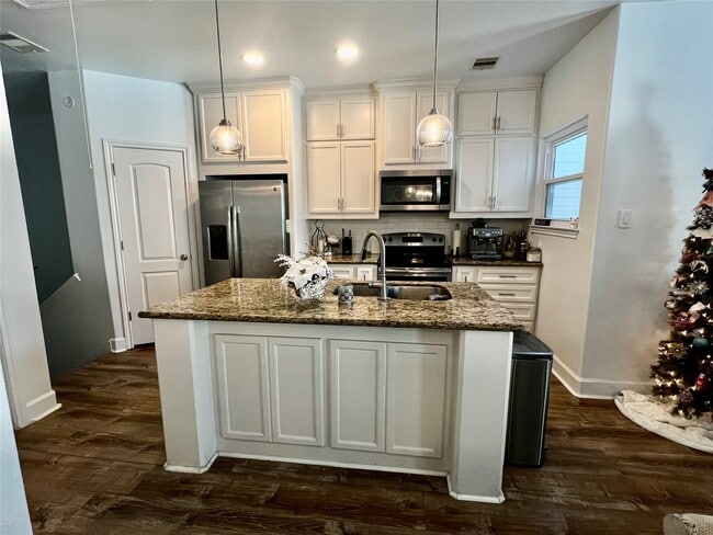 Foto del edificio - 312 Mission Ln