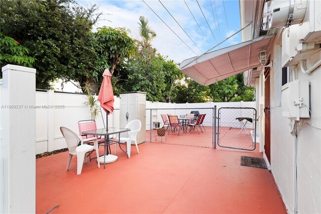 Building Photo - 4500 NW 5th St