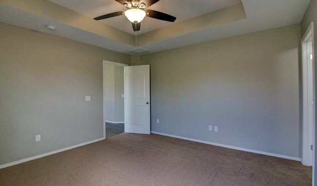 Building Photo - Open Layout 3 Bedroom Rental in Republic!