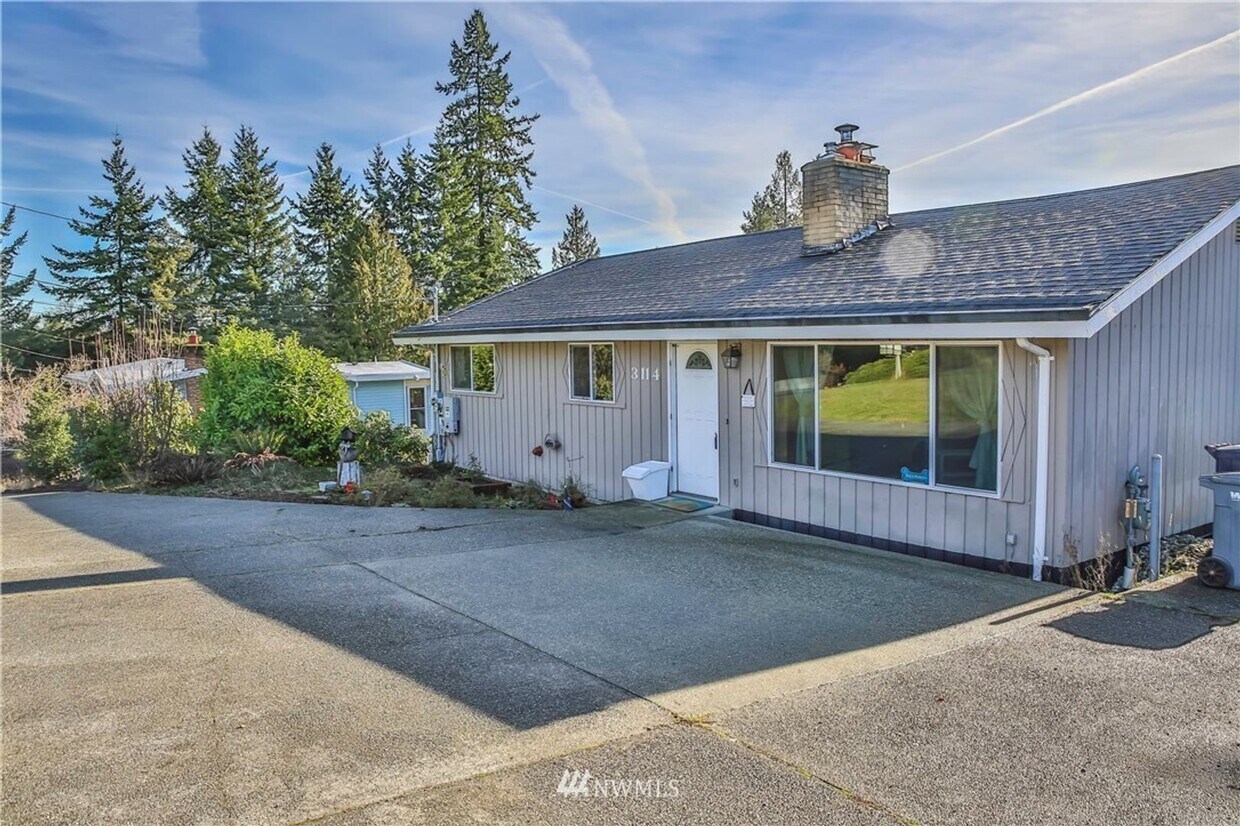 Foto principal - 3114 169th St SW