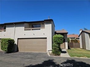 Building Photo - 19072 E Country Hill Ln