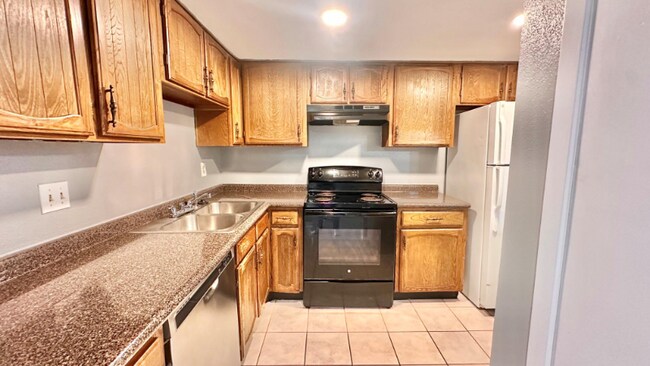 Foto del edificio - 4205 Benard Ct