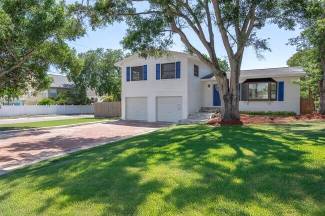 Building Photo - 8200 136th St