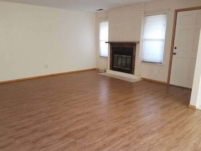 Foto del edificio - Cute 3 bedroom in Dinuba