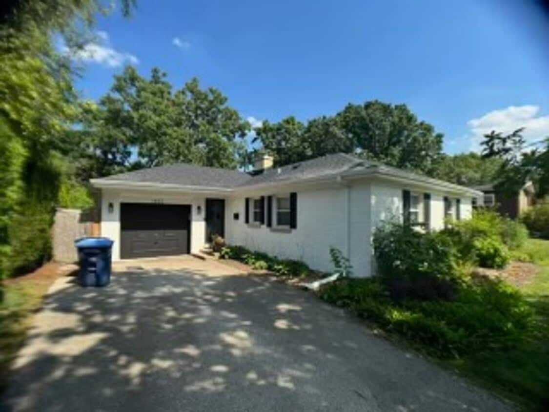 Primary Photo - Deerfield Ranch 3 Bd / 2 Bth