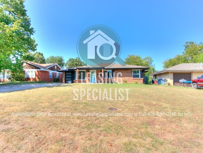 Building Photo - Fully Furnished Charming Nichols Hills 3 B...