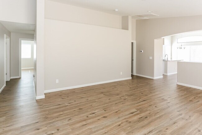 Foto del edificio - 6418 W Magnolia St