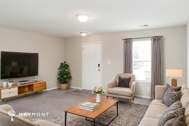Building Photo - 130 Dormont Dr NE