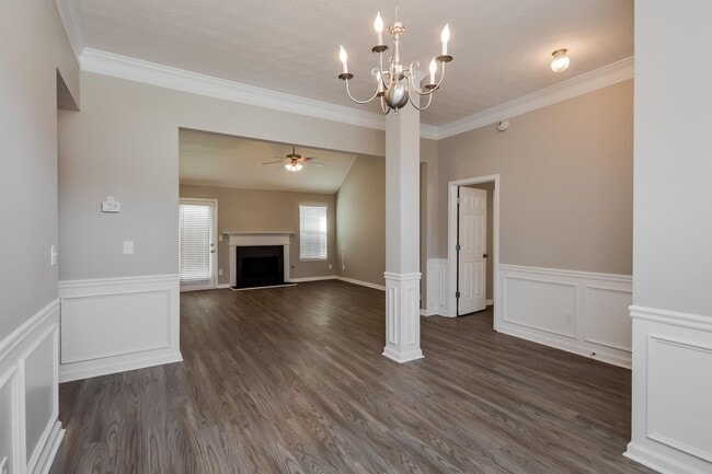 Building Photo - 10 Zebulon Pl