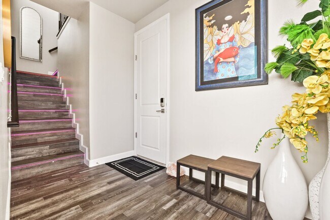 Foto del edificio - 14881 Newland St