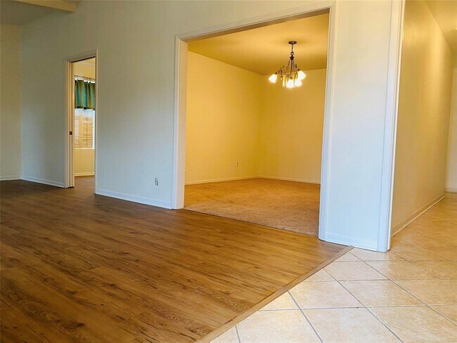 Foto del edificio - 6195 Afton Ln