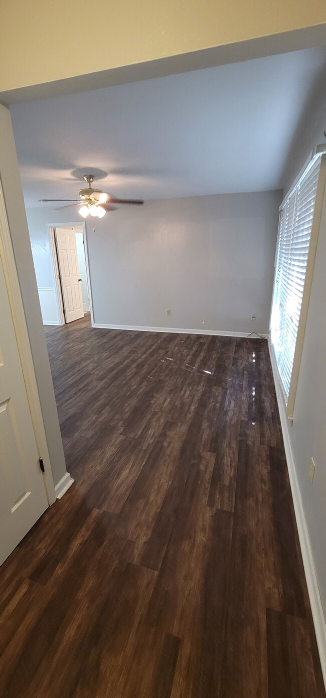 Building Photo - 1748 Port Dr