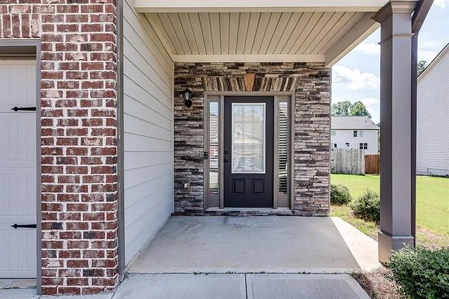 Photo - 614 Amaranth Trail House