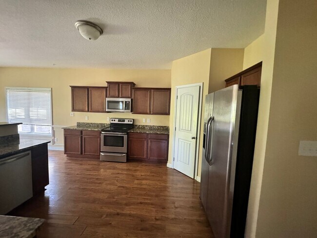 Foto del edificio - Coming Soon JUNE 2024