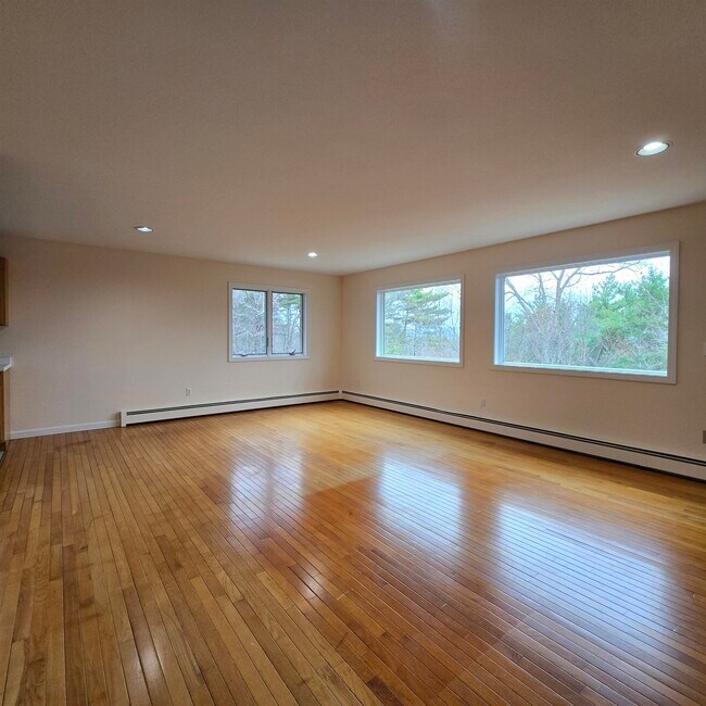 Foto del edificio - 126 Range Rd