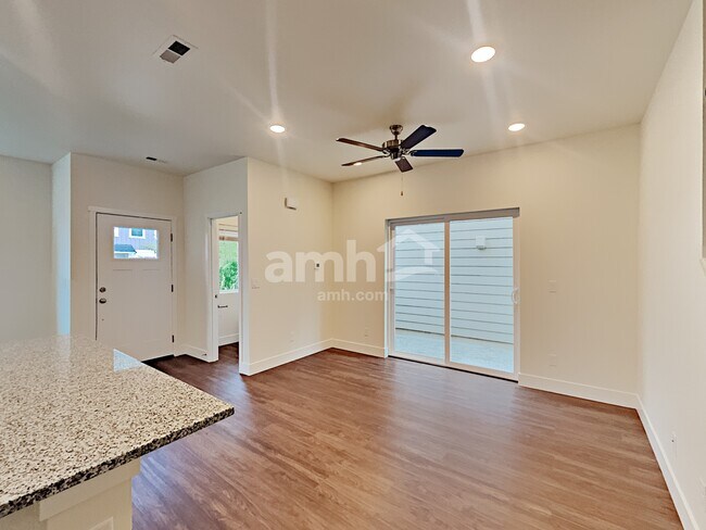 Building Photo - 33088 Naches Peak Ln