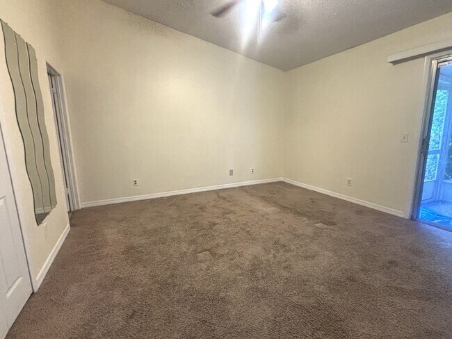 Foto del edificio - 7212 Alston Ct
