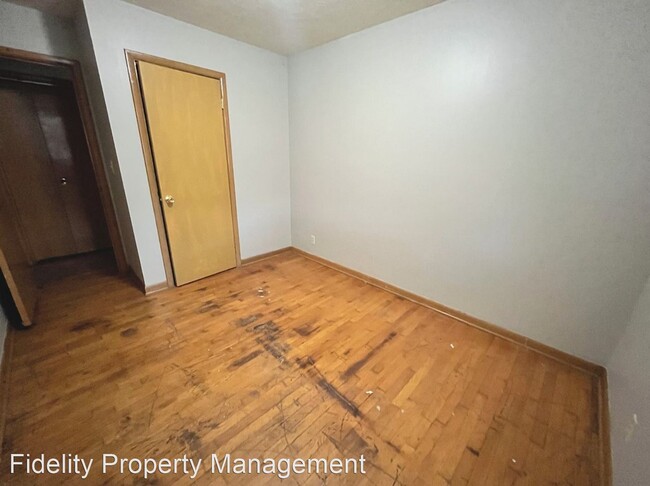 Building Photo - 3 br, 1 bath House - 845 South Link Avenue