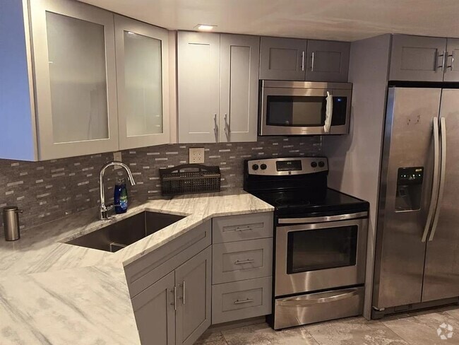 Building Photo - 4020 Galt Ocean Dr
