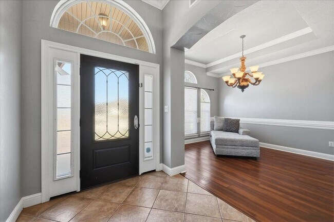 Foto del edificio - 2490 Amberwood Dr