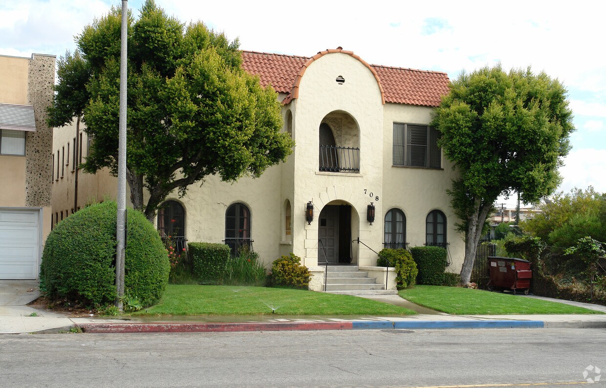 Primary Photo - 708 N Jackson St