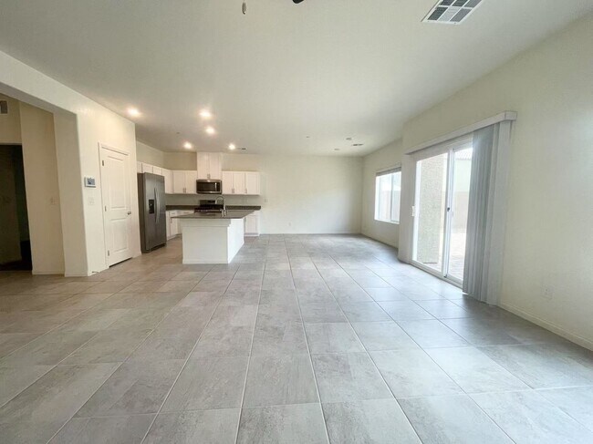 Foto del edificio - 4560 Merlot Hls Ave