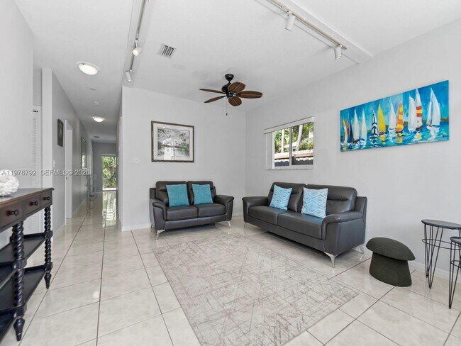 Foto del edificio - 6 SE Marlin Ave