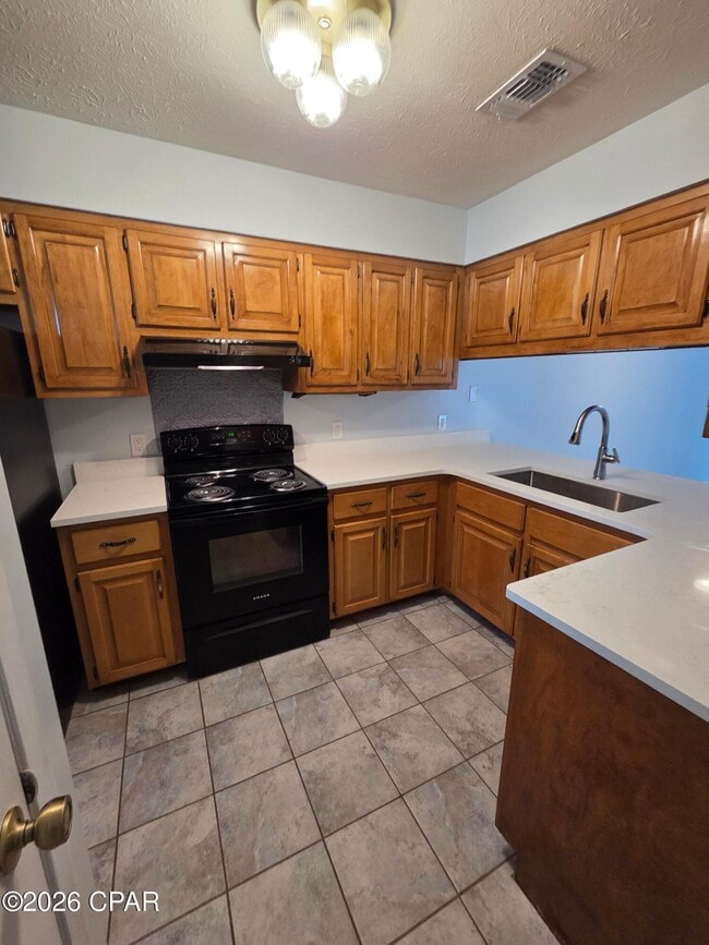 Building Photo - 7125 N Lagoon Dr