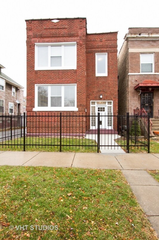 Foto principal - 11401 S Prairie Ave