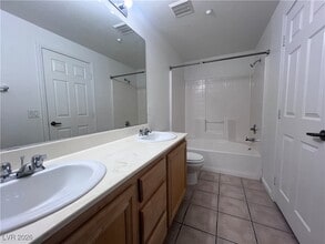 Building Photo - 5855 Valley Dr