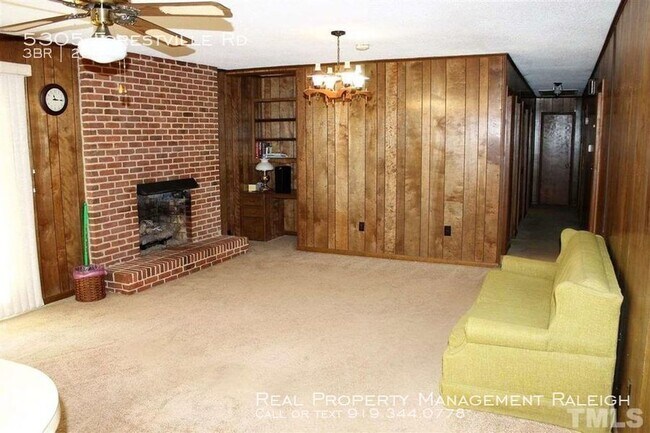 Foto del edificio - 5305 Forestville Rd