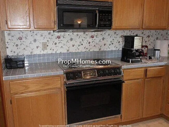 Foto del edificio - Wonderful Four Bedroom Home in Westlake!