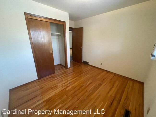 Building Photo - 3 br, 1.5 bath House - 1221 Springfield Dr