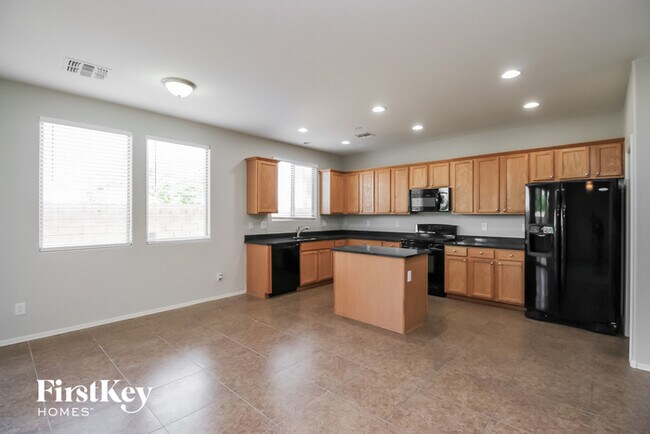 Building Photo - 31309 N Cavalier Dr