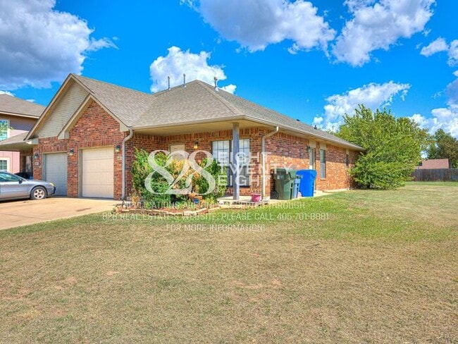 Building Photo - *AVAILABLE NOW!* CUTE 3 BED/2 BATH DUPLEX IN NORMAN!