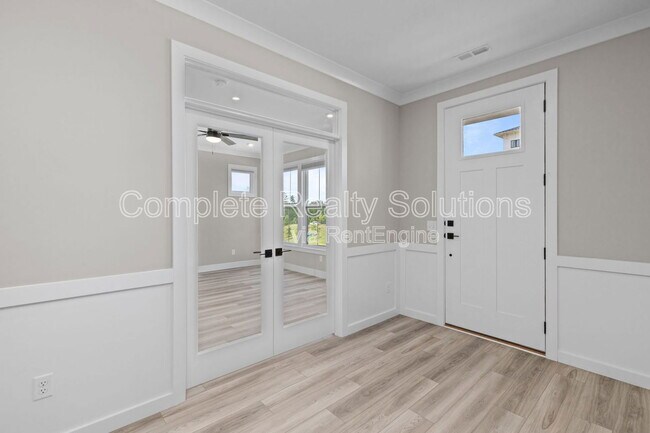 Foto del edificio - 16525 Yellow Wood Dr