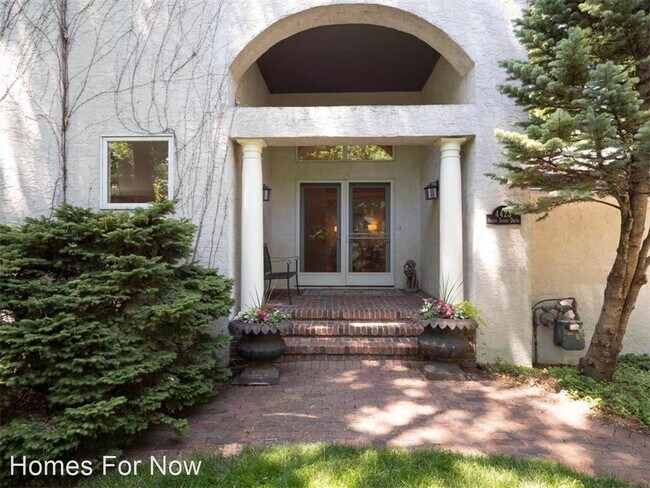 Building Photo - 4 br, 3.5 bath House - 4423 N Shore Drive