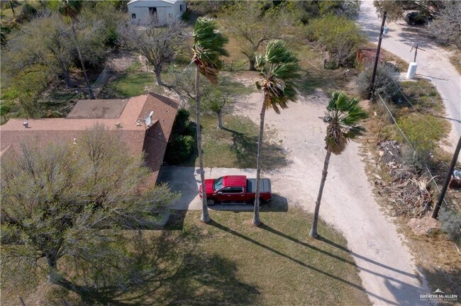 Foto del edificio - 3925 N Schuerbach Rd