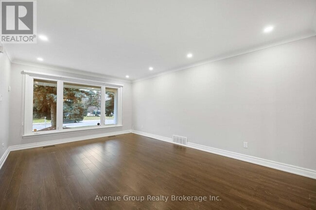 Photo du bâtiment - 190 Northwood Dr