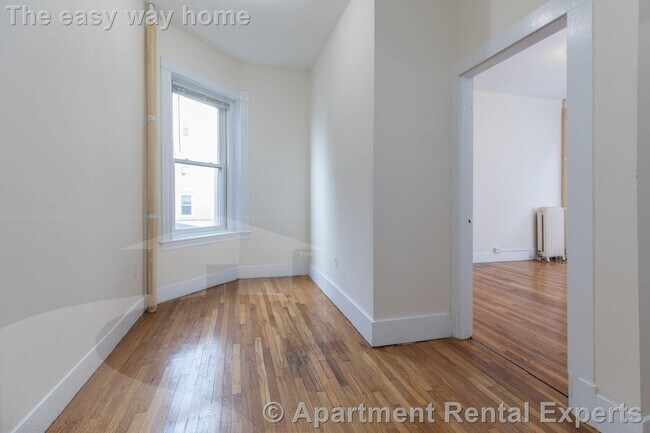 Foto del edificio - 891 Massachusetts Ave