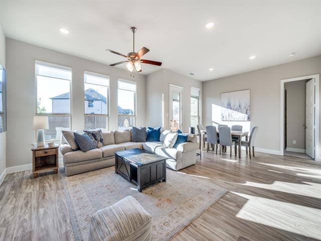 Foto del edificio - 1913 Renwick Dr