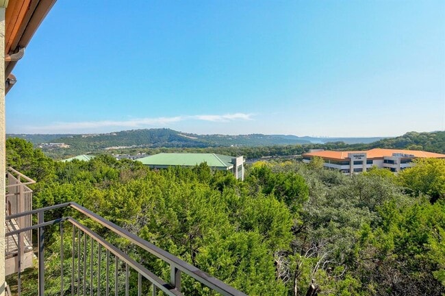 Building Photo - 6000-3 Shepherd Mountain Cove