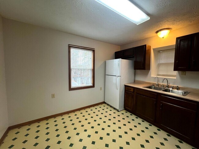 Building Photo - 2472 John Hall Rd ~ Seabrook Estates      ...