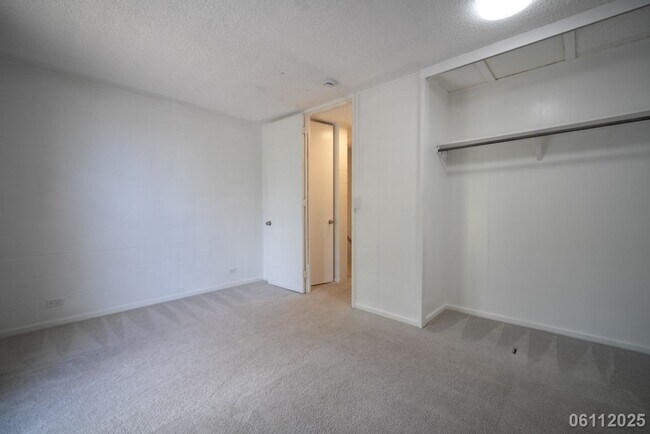 Foto del edificio - 2bd / 1ba / 1 parking Condo in Makakilo Gardens 2, Kapolei