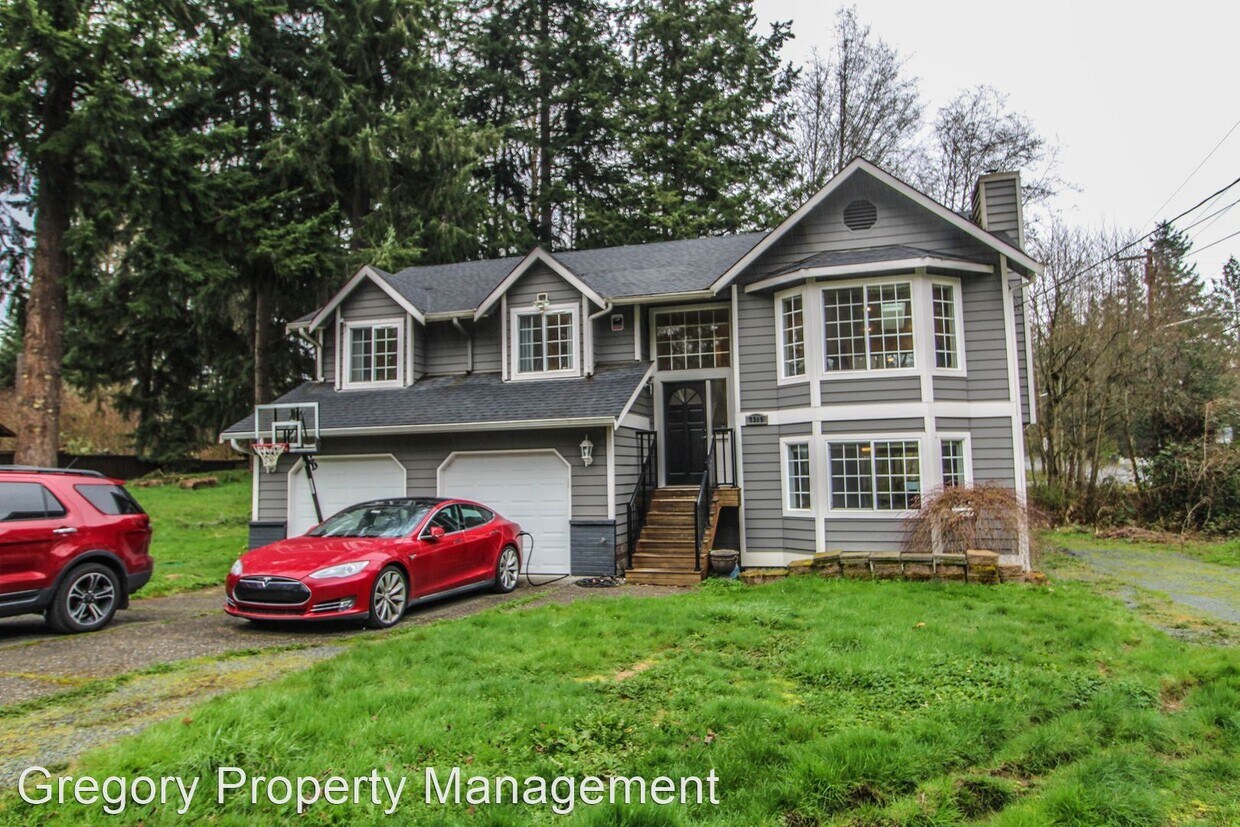 Primary Photo - 3 br, 2.5 bath House - 7315 180th St SE