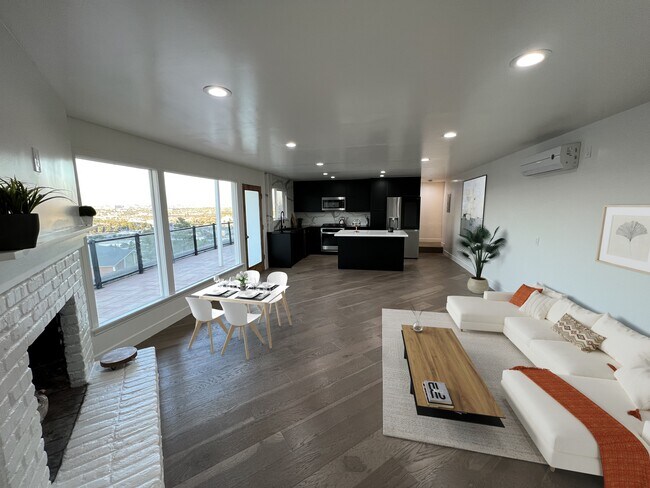 Building Photo - 4046 Don Luis Dr